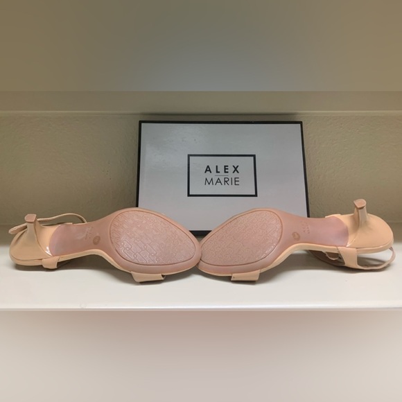 New, Alex Marie Tan Leather Sandals, Size 10 M - Picture 2 of 3